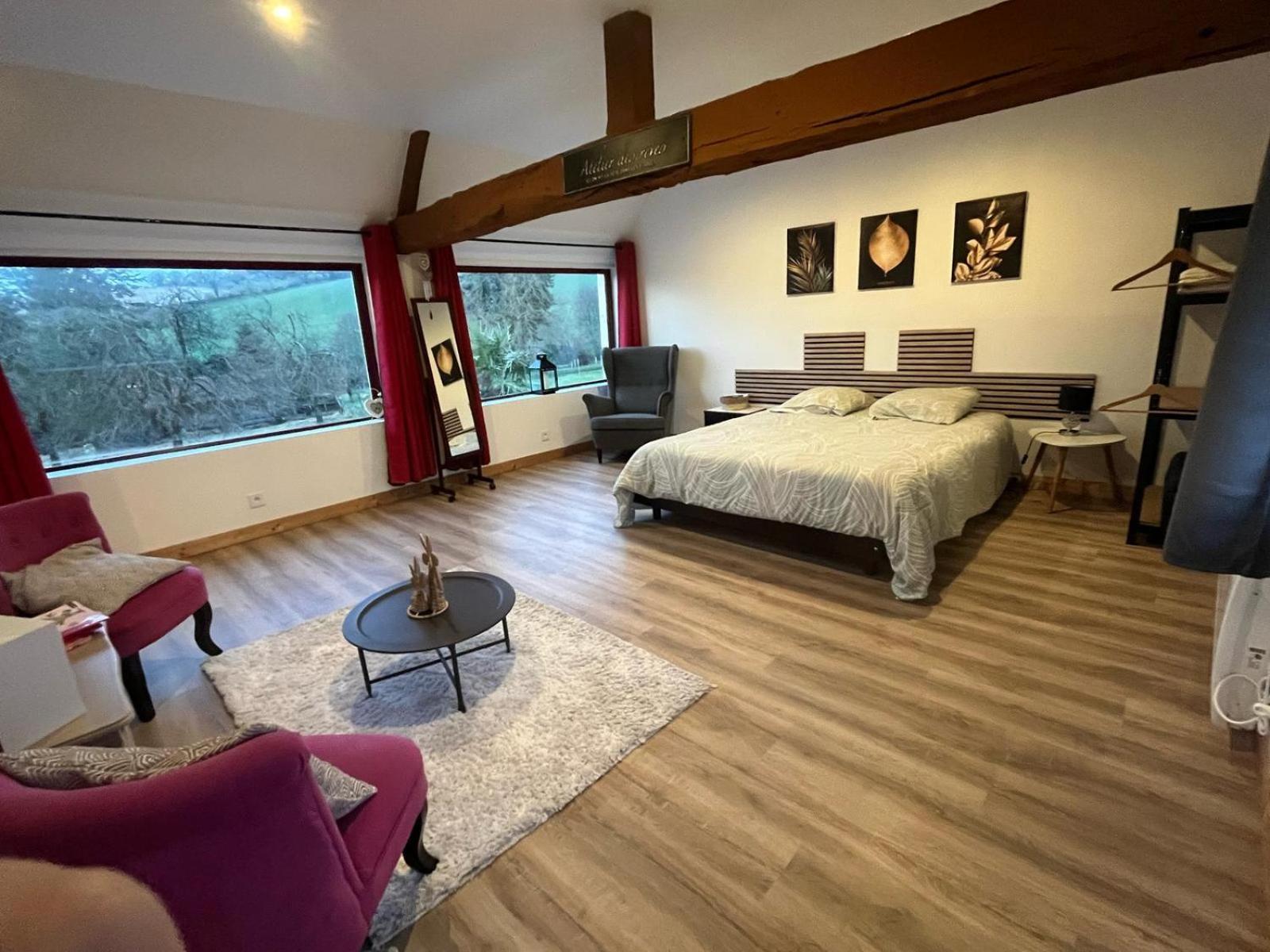 Gite "La Renaudaie" - Piscine Juvigny Les Vallees エクステリア 写真