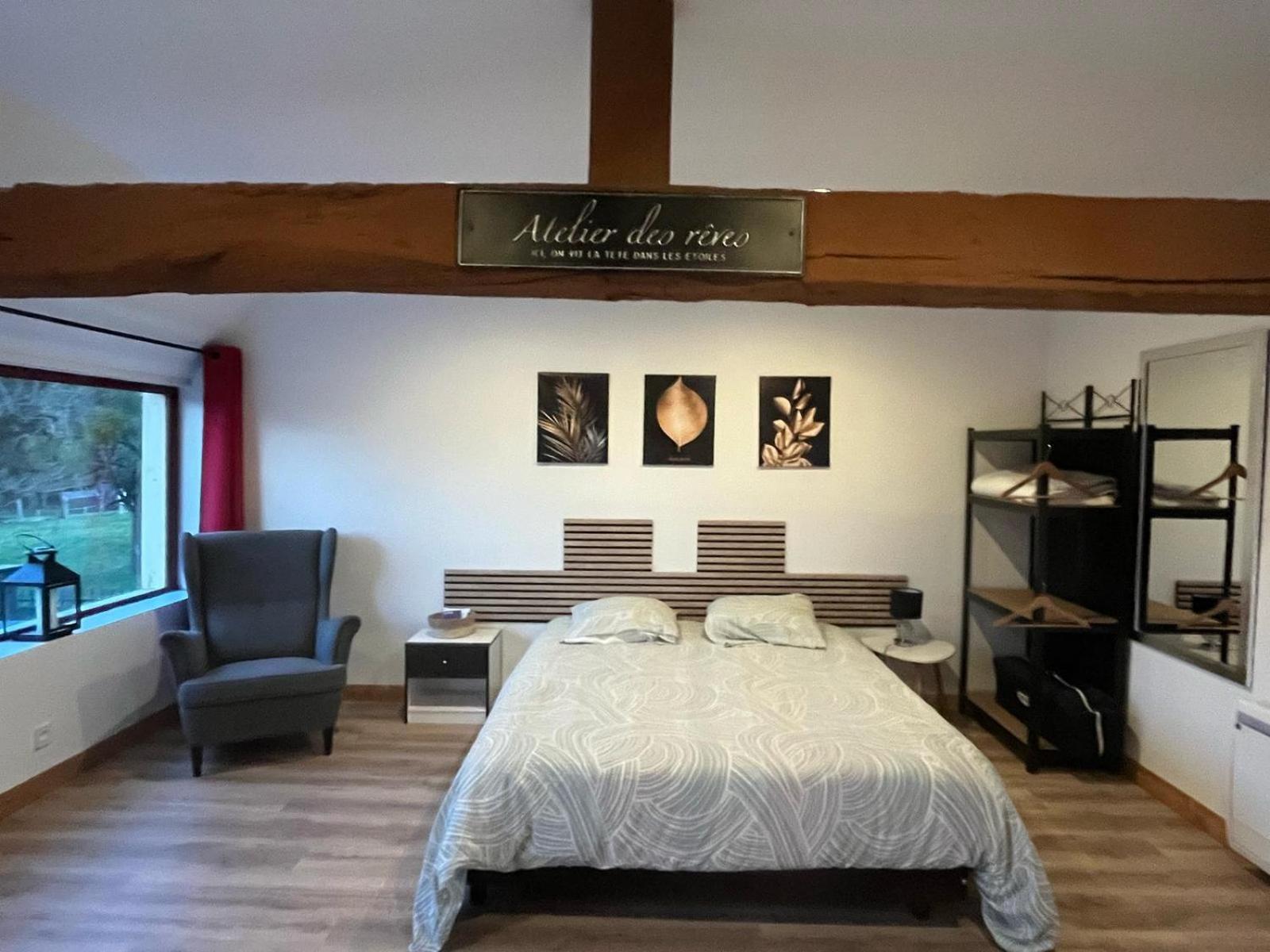 Gite "La Renaudaie" - Piscine Juvigny Les Vallees エクステリア 写真